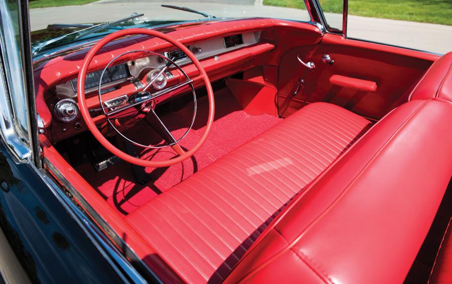 Интерьер Buick Special Convertible 1958 года  (фото 17 из 26)